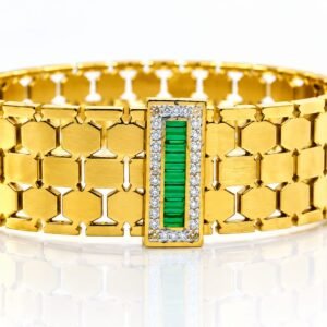 stainless steelLuxury  Geometric Link Bracelet with Green Stone and Crystal Clasp